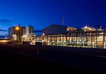 Manufacturing facility in Wilton, Teesside, U.K., the world’s largest low-density polyethylene (LDPE) plant, to encompass production of specialty films. (Photo SABIC, PR047)>