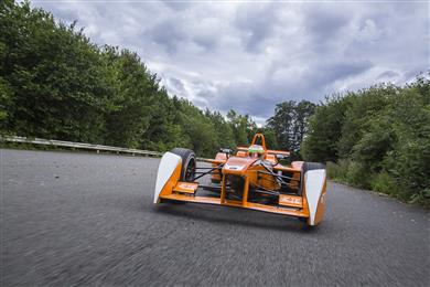  TE Connectivity and Andretti Technologies Partnership Showcases Clean Energy Innovation 
