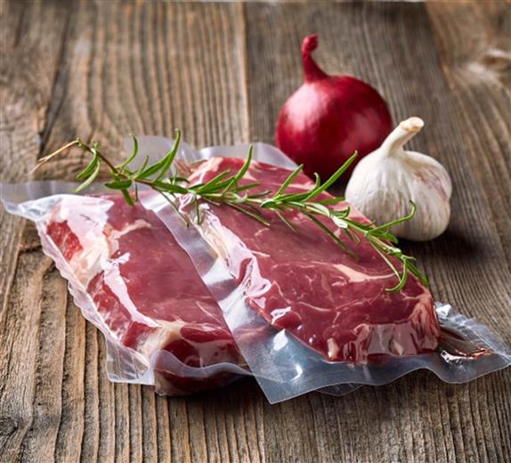 DSM and APK cooperate on recycling multilayer food packaging films.
(Photo: DSM Engineering Plastics: DSMPR512)