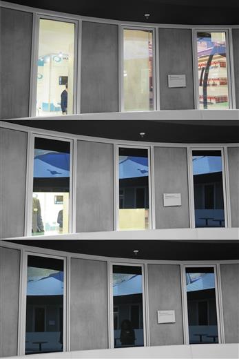 Společnost Guardian Glass představuje budoucnost dynamického zastiňování oken a dveří. 
(Foto Guardian Glass, LLC, GRDPR162)