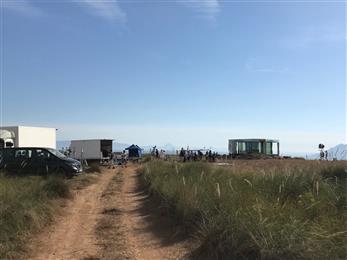 Photo of the shooting of the new chapter of Black Mirror set in “La Casa del Desierto”, in Gorafe, Granada. All rights reserved.