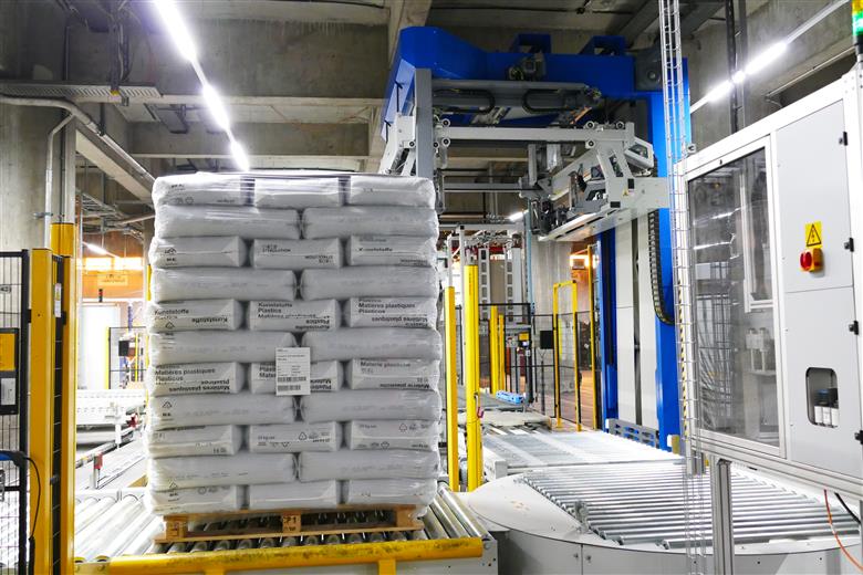 INEOS Styrolution in Ludwigshafen, Germany, benefits from B+K stretch hood packaging solution based on Styroflex®.