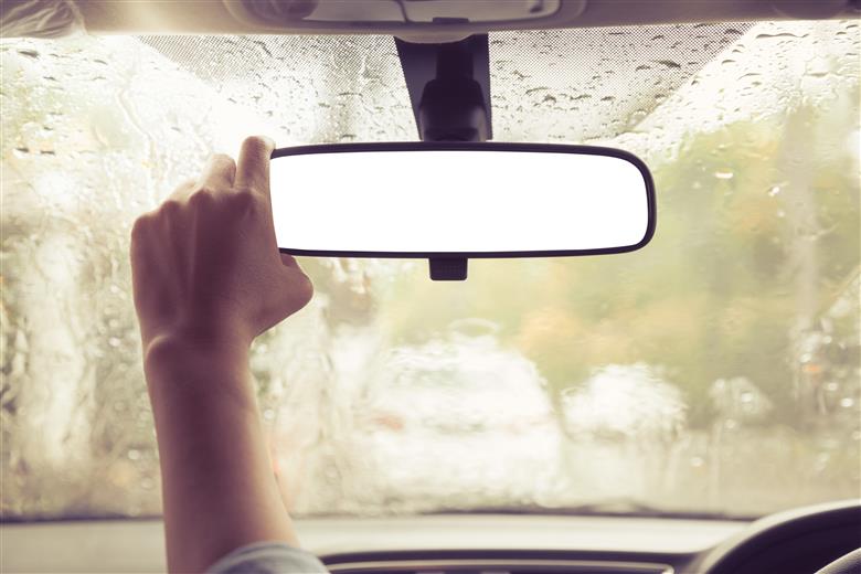 SABIC’s two new LNP™ LUBRICOMP™ compounds were developed to help mitigate buzz, squeak and rattle (BSR) noises in vehicle cabins.