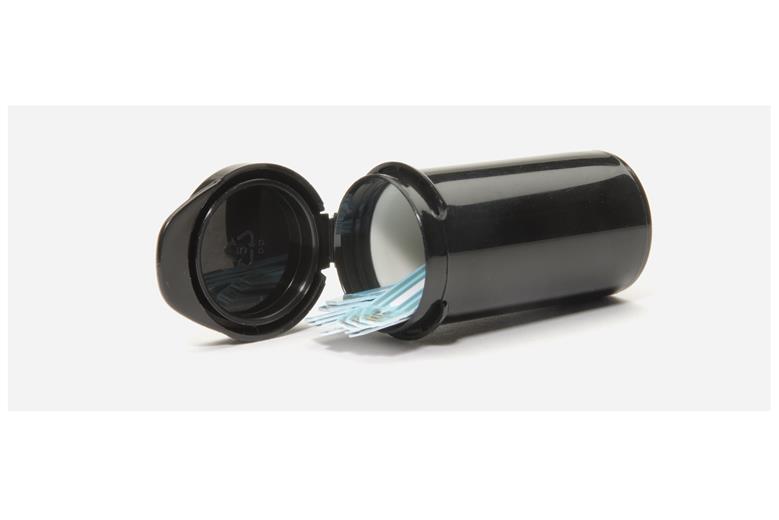 HAT® IN vial with integrated ADP® insert adds new capabilities to Airnov’s desiccant vials. 
(Photo: Airnov)