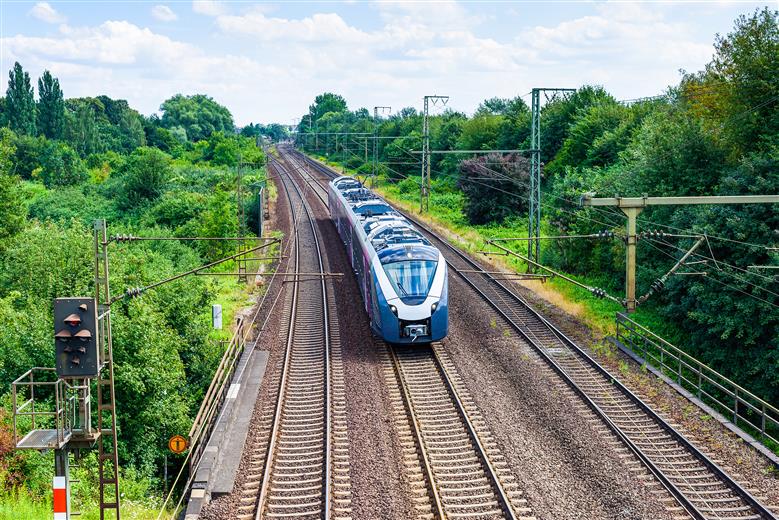 Belden entwickelt HiOS-Software-Upgrade, um die Bedürfnisse von Industrie 4.0 zu erfüllen. (Fotos: Shutterstock/Belden, PR500)