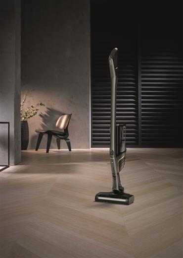 Miele selects high-flow ABS grade ELIX 118HF for its new battery-powered vacuum cleaner model Triflex HX 1.
(Photo: Miele, PR057)