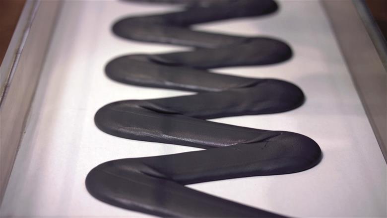 Image 1: Dispensed Bergquist Gap Filler TGF 3010 APS. (Photo: Henkel, PR091)
