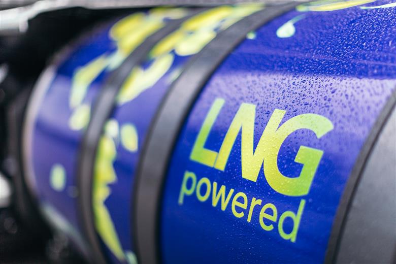 Kaneka Belgium and De Decker-Van Riet deploy LNG trucks with lower CO2 emissions for long-distance transport