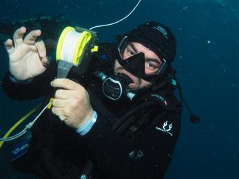 KAUST Ph.D. student Saeed Amin (pictured) is the first Saudi to complete and pass the University’s American Academy of Underwater Sciences-accredited Scientific Research Diver Certification course. Photo by David John Pallett. 