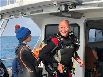 David John Pallett, KAUST scientific diving officer and master instructor, played a role in the University’s scientific diving certification course. 