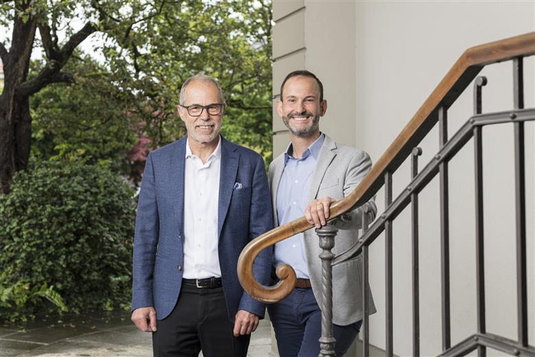 Übergabe von Urs Stalder an Michael Lüthi. 
(Foto: SANITIZED AG, PR038)