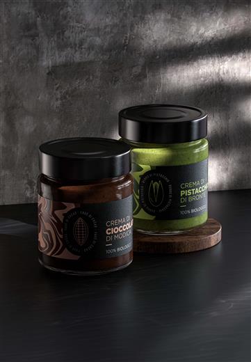 Avery Dennison introduces four new premium labeling papers made from recycled content and alternative fibers. (Photo: Avery Dennison, PR482)