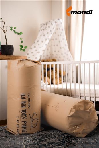 Kein Einrollen mehr in Kunststoff – Megaflex Schaumstoff stellt auf die Papierlösung von Mondi zum Rollverpacken von Matratzen um.
(Foto: Mondi, PR248)