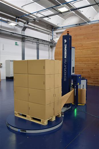 Mondi makes it a (pallet) wrap with Robopac. (Photo: Mondi, PR264)