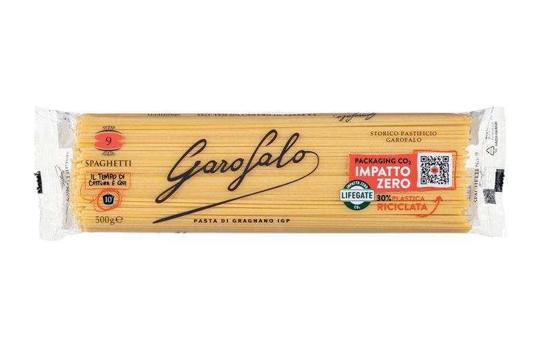 Garofalo, a major Italian pasta manufacturer, has introduced a novel packaging made by GT Polifilm and Polivouga using SABIC’s certified circular polypropylene (PP). The bags are the first mono-PP pasta packaging in the market containing 30 percent of post-consumer recycle from plastic waste.