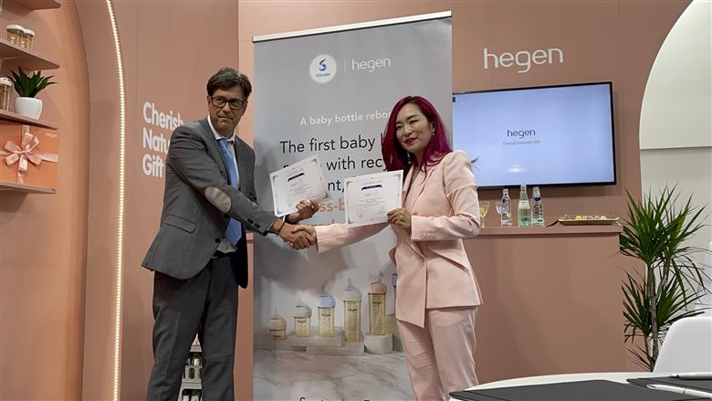 Solvay and Hegen have entered into a strategic partnership for the use of mass balance circular Duradex™ polyphenyl sulfone (PPSU) MB in Hegen’s premium line of Press-to-Close, Twist-to-Open™ (PCTO™) baby feeding bottles. (Photo: Solvay, PR096)