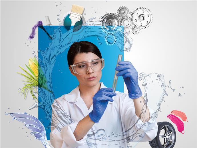 Clariter and TotalEnergies Fluids announce a world premiere: the production of the first ultra-pure solvents made from plastic waste.