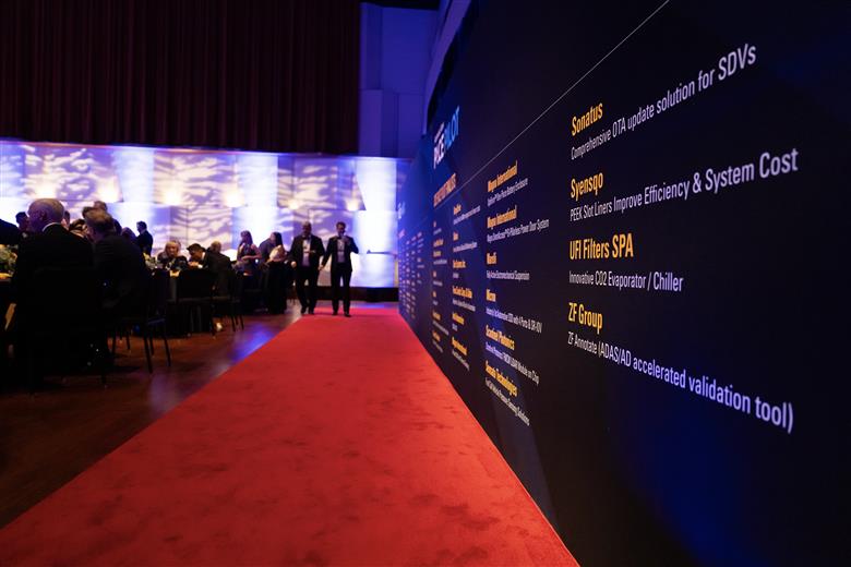 Syensqo receives 2025 Automotive News PACE Pilot recognition. (TAPSNAP DETROIT AND RAJ MEHTA PHOTOGRAPHY)